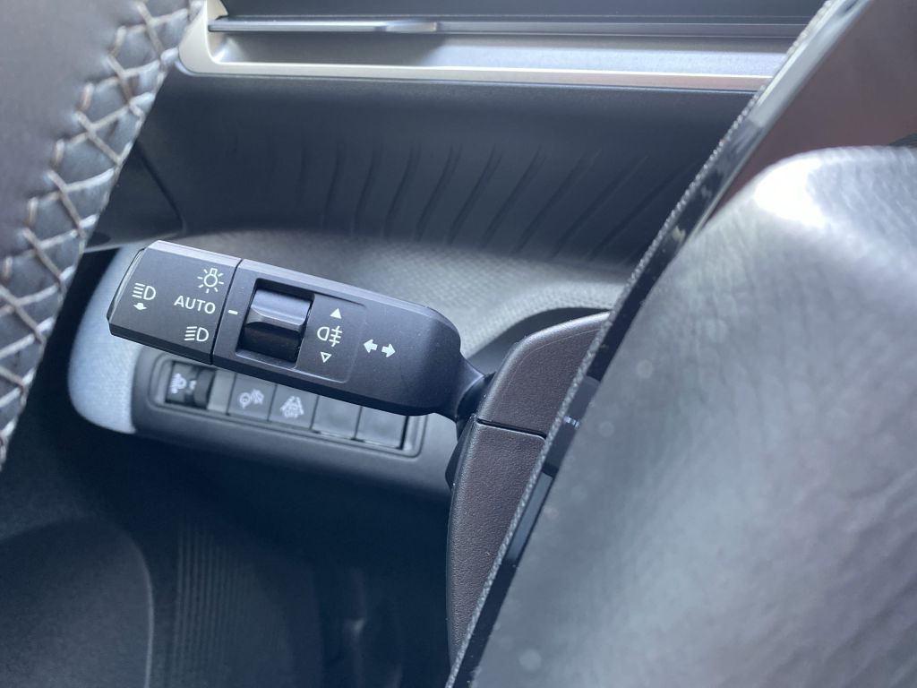 Fahrzeugabbildung Citroën e-C3 113 Standard-Range MAX *11 KW*Navi*LED*Indu