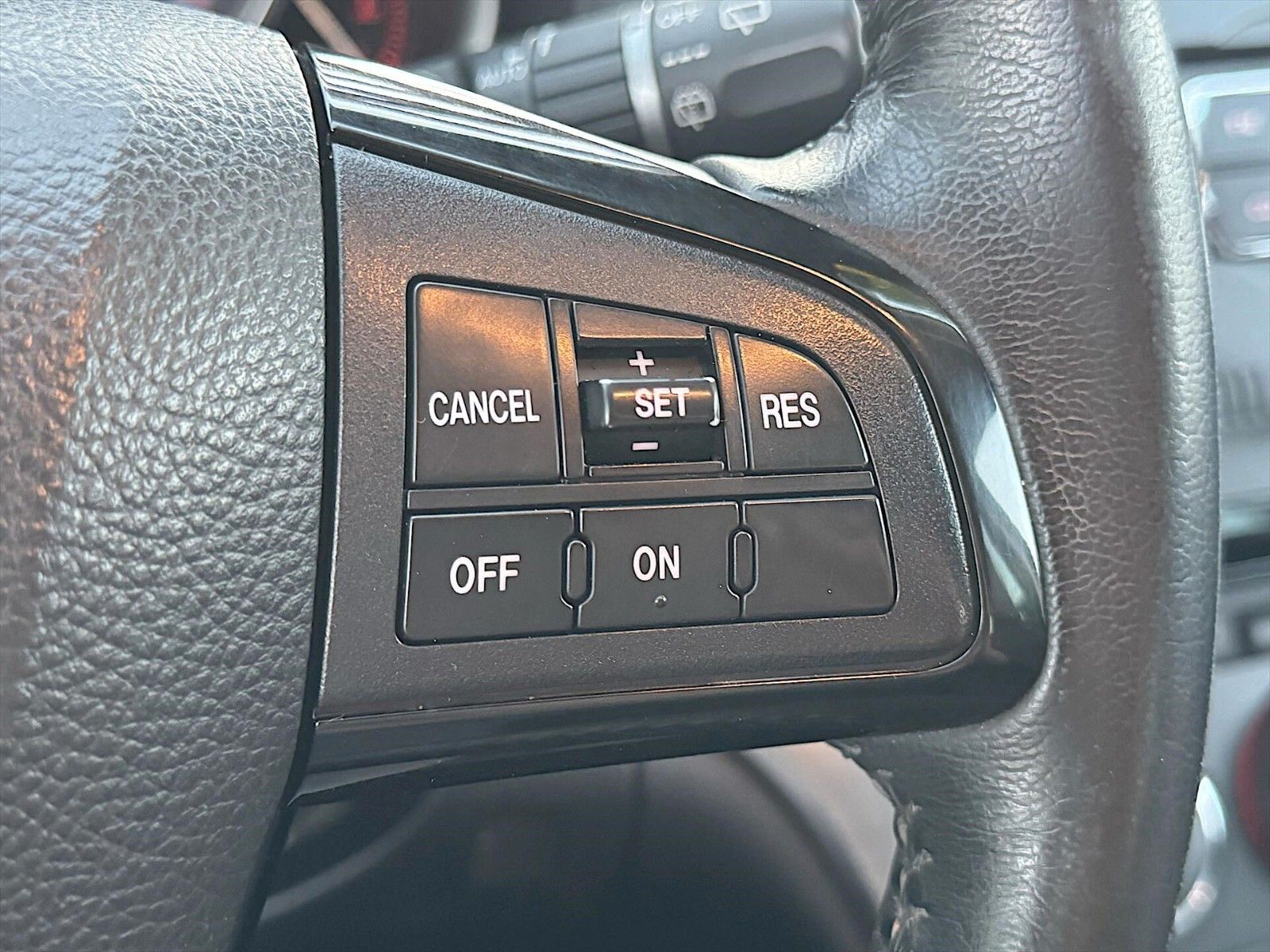 Fahrzeugabbildung Mazda 6 Kombi 2.0  Sports-Line *Bi-Xenon*BOSE*Keyless*
