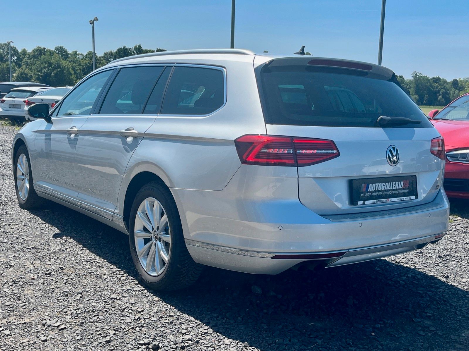Fahrzeugabbildung Volkswagen Passat Variant 1.8 TSI DSG Navi Leder HIGHLINE