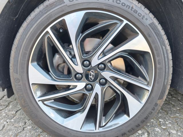Hyundai Tucson Premium*Autom*LED*Kamera*Navi*PDC*SHZ*