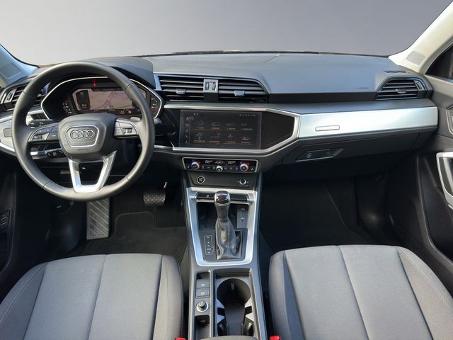 Q3 35 2.0 TDI advanced KAMERA SHZ AHK LED