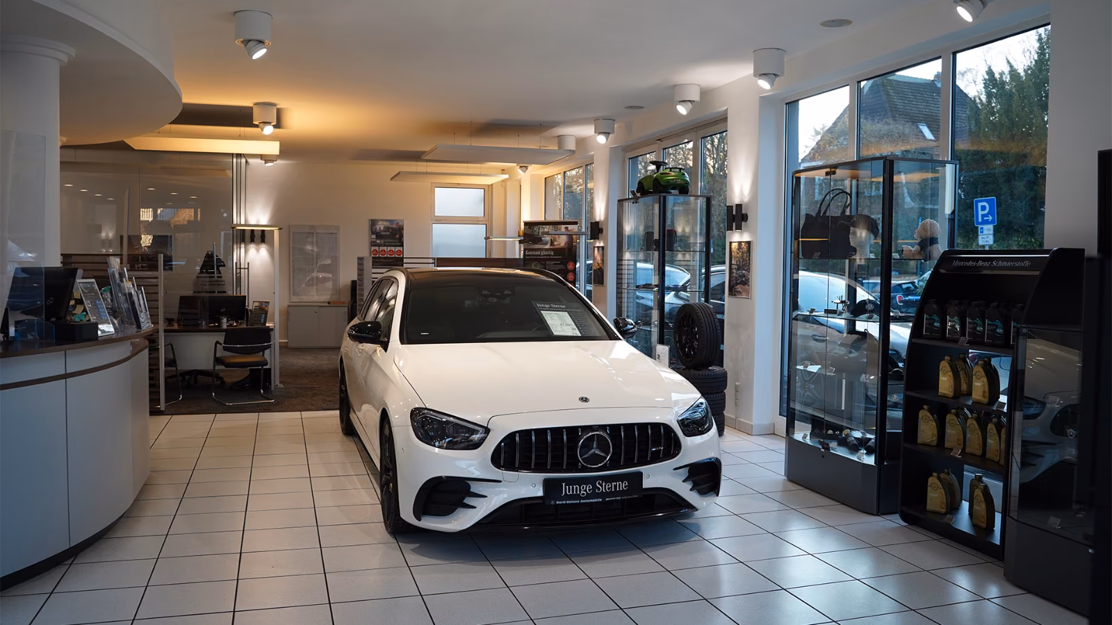 showroom-image-main