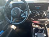 Mercedes-Benz GLB 250 DCT  - schwarze Mercedes-Benz GLB 250