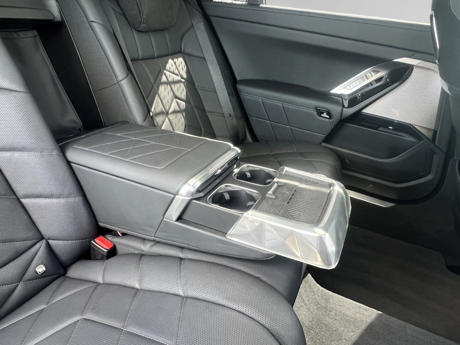 BMW 750 - Bild 17