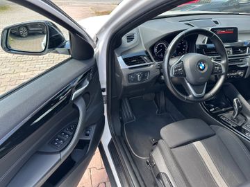 Bild 7 BMW X2 Baureihe X2 xDrive 18 d Advantage Plus