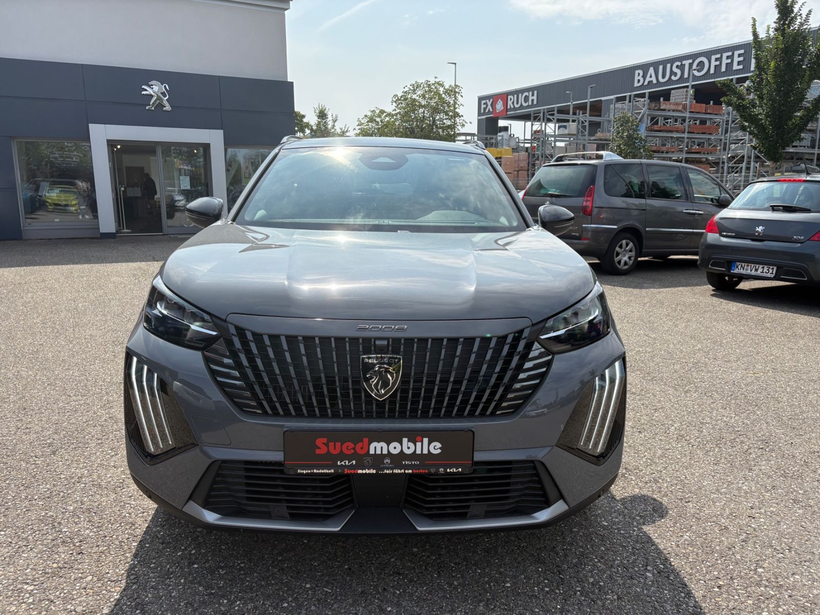 Peugeot 2008 Hybrid 145 e-DSC GT imagem 2