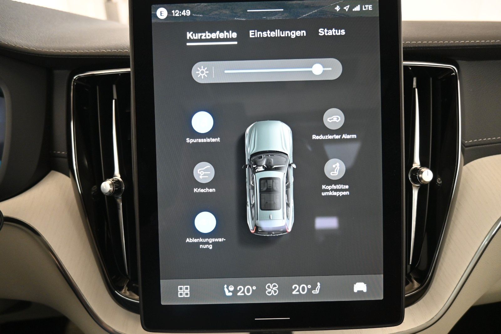 Fahrzeugabbildung Volvo XC60 T8 Plug-in AWD Ultra Dark*LUFT*360°*ACC