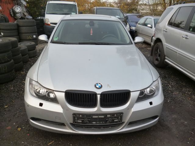 BMW 320 Baureihe 3 Lim. 320i