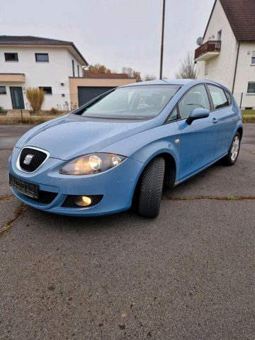 Seat Leon 2.0 150 PS TÜV 2025 juli. 1250 !!!