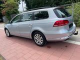 Volkswagen Passat Variant Comfortline BlueMotion DSG - Volkswagen Passat aus 2013