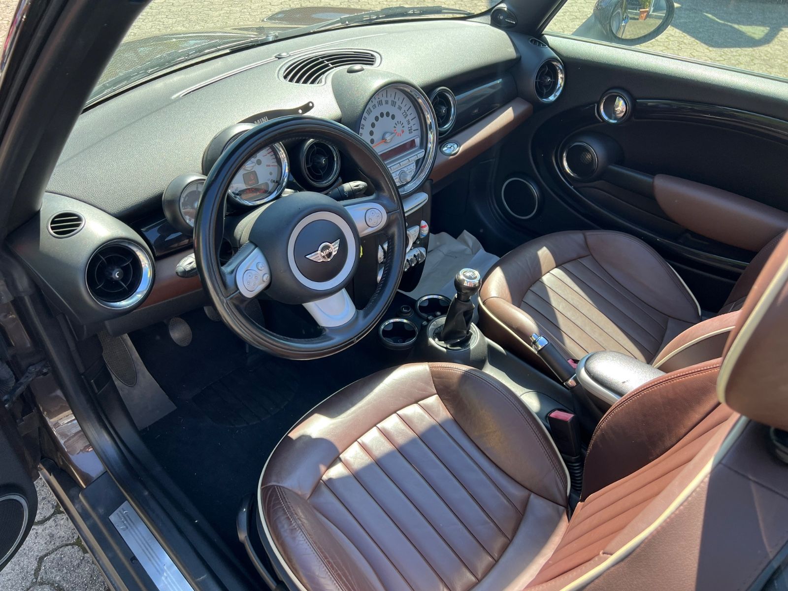 Fahrzeugabbildung MINI COOPER Cabrio Cooper * EXCLUSIVE *