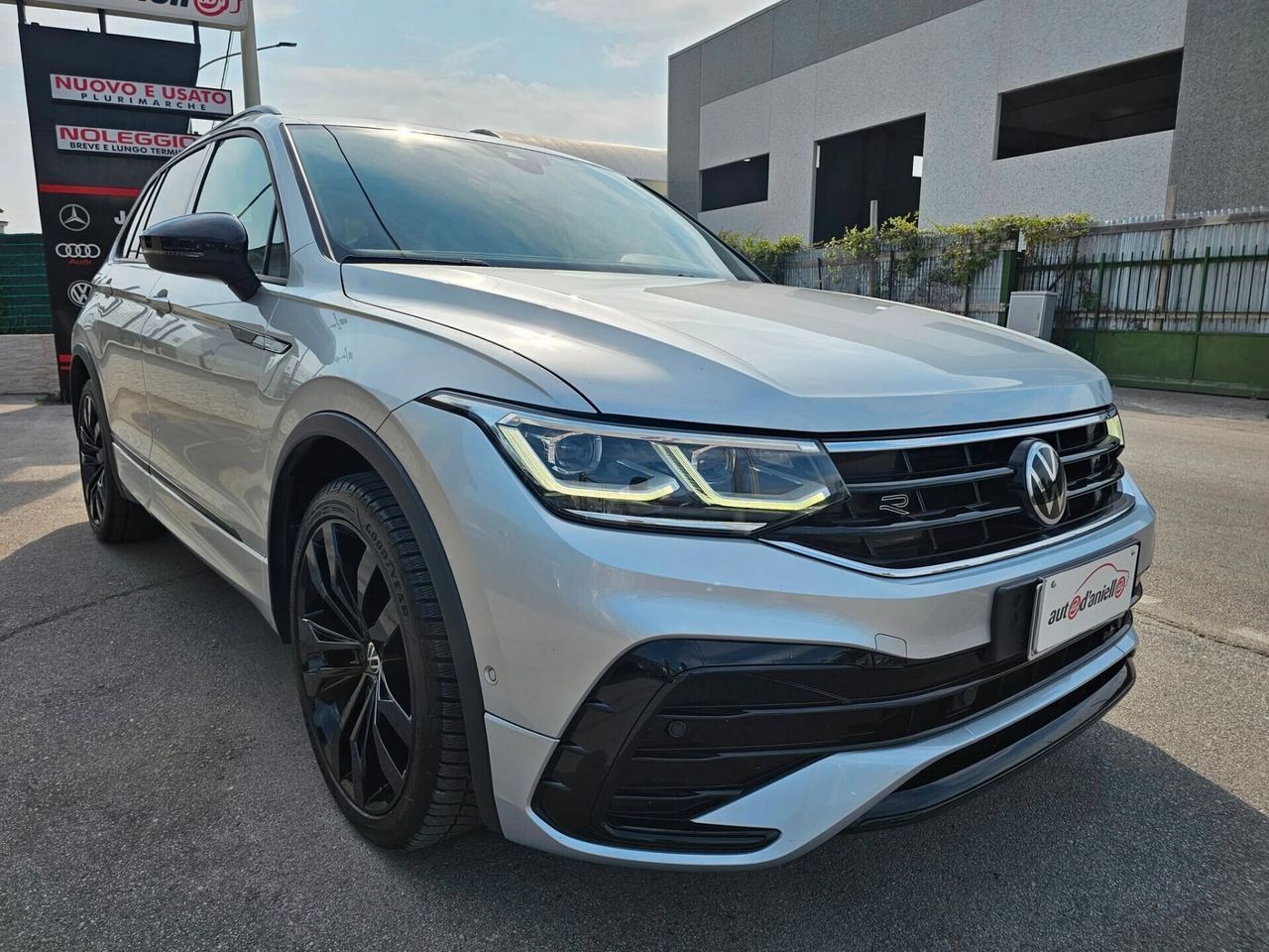 Volkswagen Tiguan 2.0 TDI 150 CV SCR DSG R-Line imagem 2