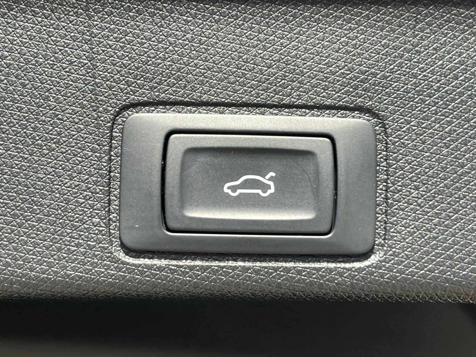 Immagine del veicolo CUPRA Terramar 1.5 eTSI Dinamica Edge package HUD 19"