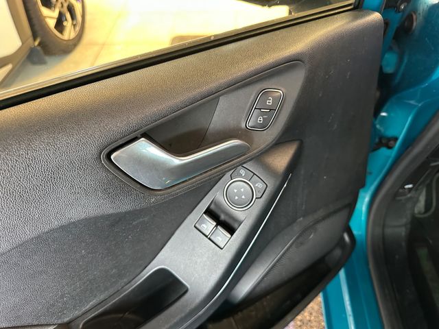 Ford Fiesta Titanium *Export*