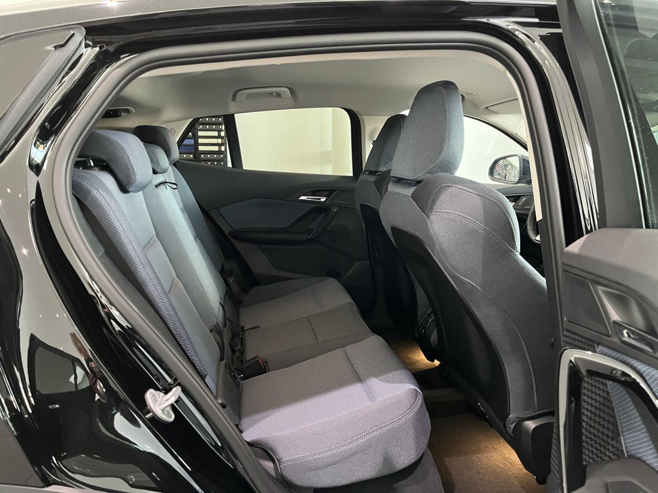 BMW iX2 - Bild 21
