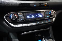 Fahrzeugabbildung Hyundai i30 cw 1.0 T-GDI TREND DCT NAVI/LED/KMAERA/DAB+