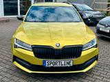 Skoda Superb Sportline 200PS AHK DCC 8xRad -44% UVP - Skoda Superb: 2.8