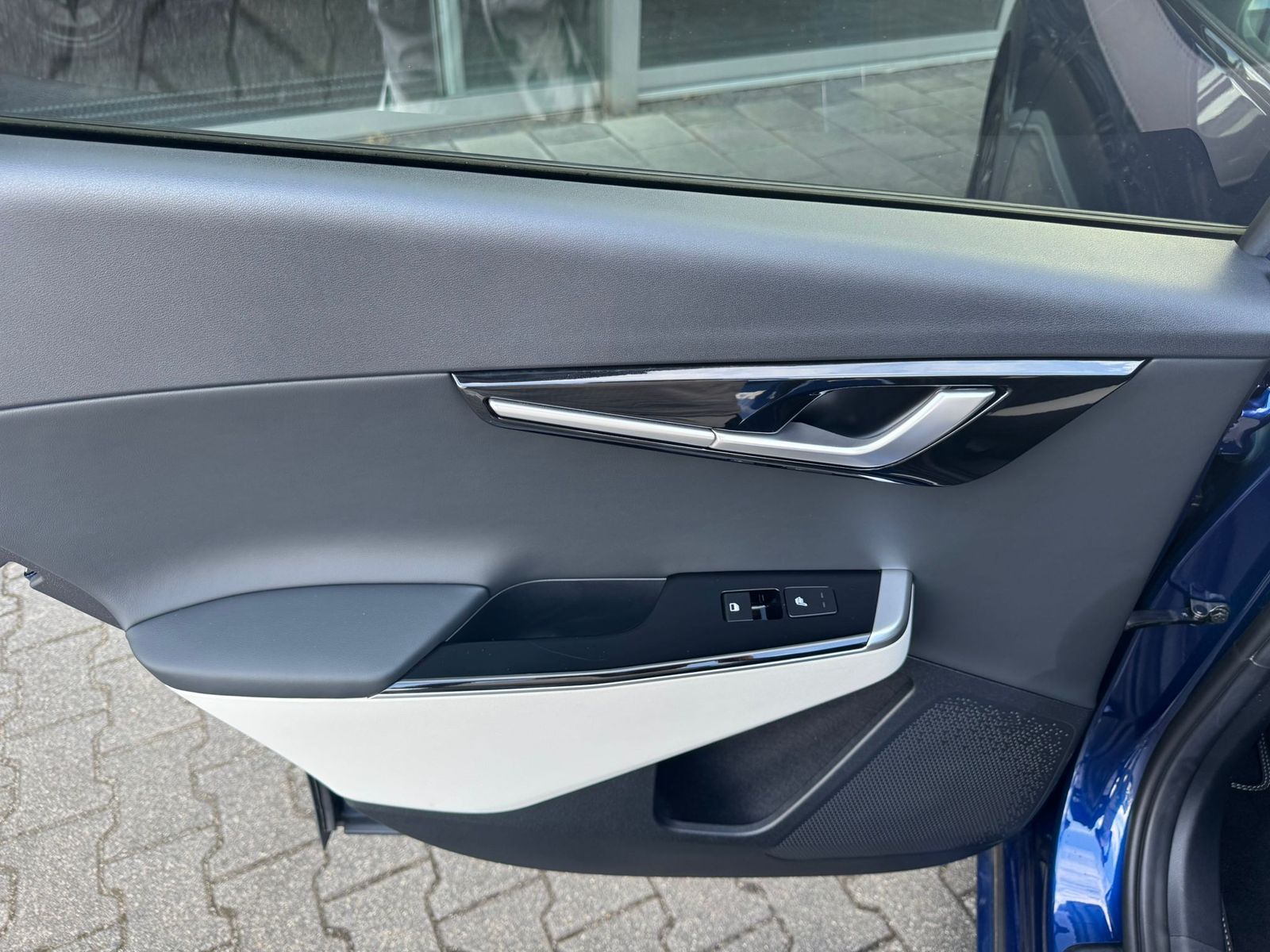 Fahrzeugabbildung Kia EV6 GT-Line 4WD WERKSGA+MEMO+DAB+HEAD+ACC+360°