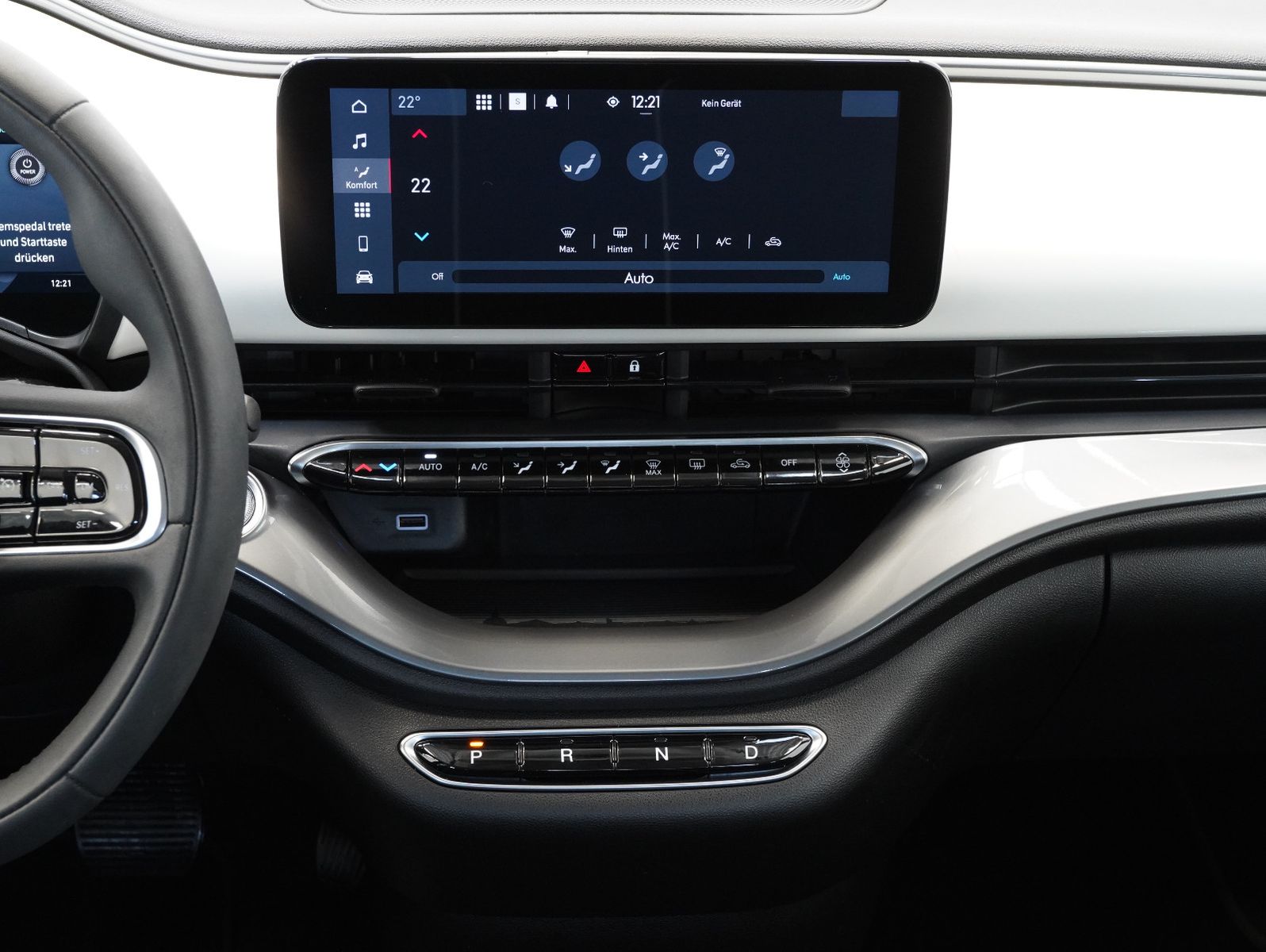 Fahrzeugabbildung Fiat 500e 87KW/42kWh/DC-LADEN/CARPLAY/DAB/SOH