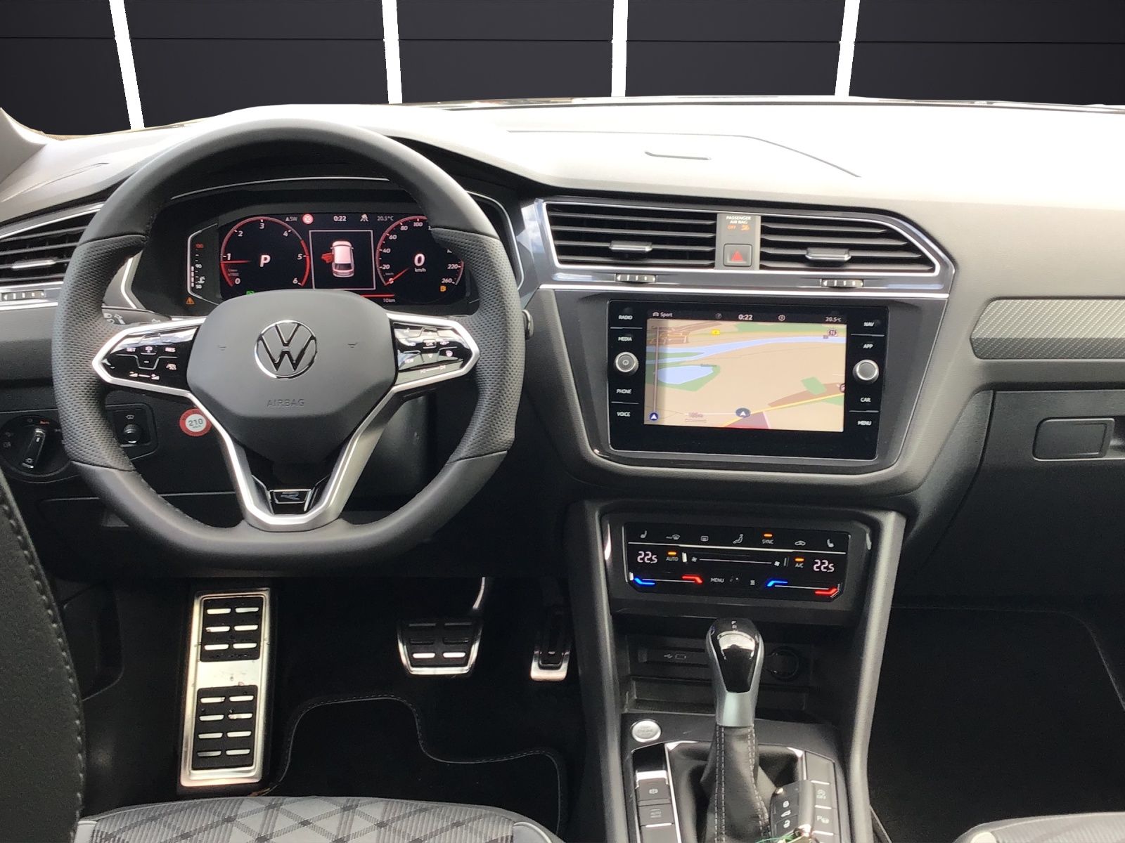 Fahrzeugabbildung Volkswagen Tiguan Allspace R-Line TDI 4M