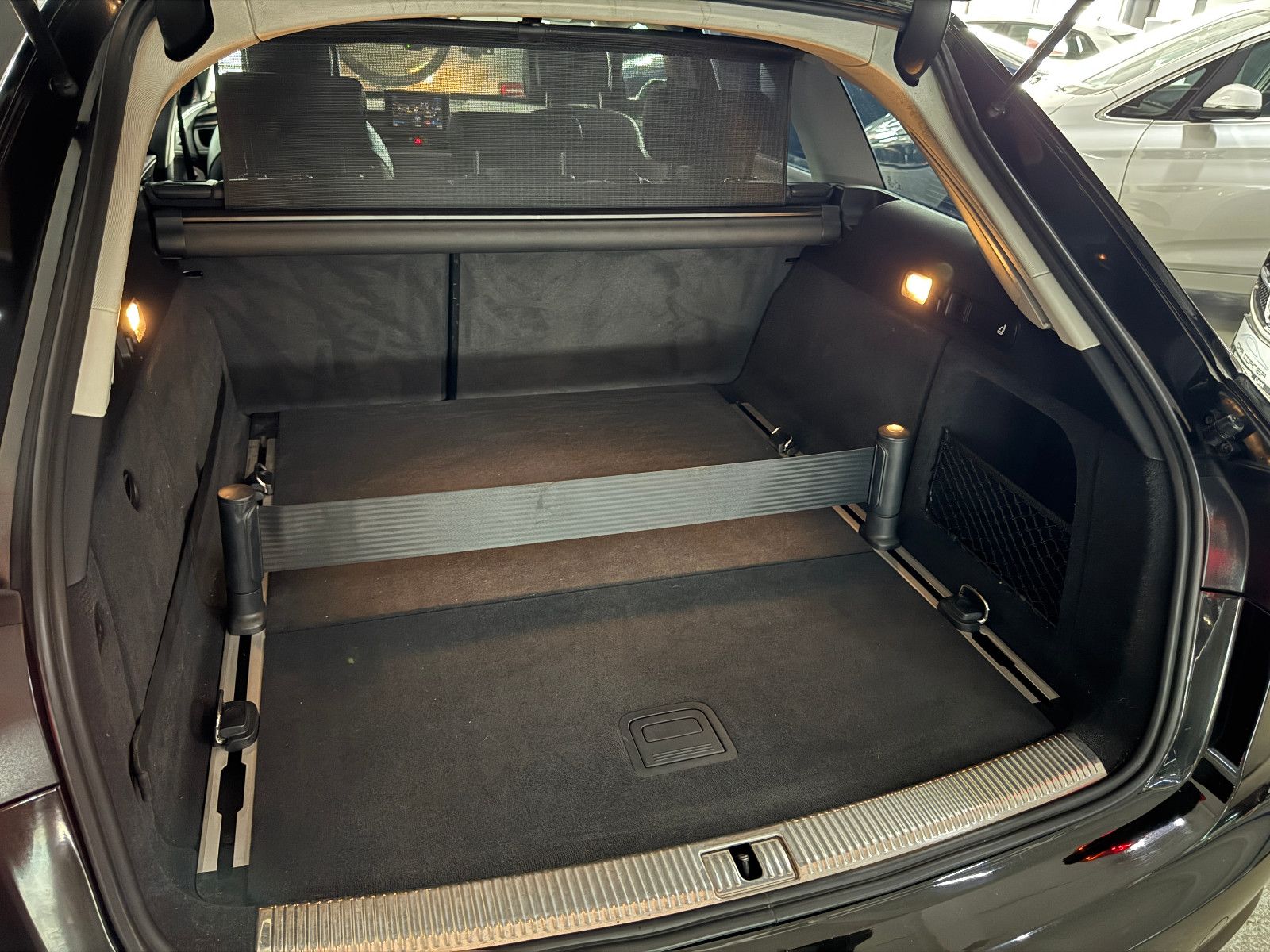 Fahrzeugabbildung Audi A6 3.0 TDI QUATTRO SPORT MOTORSOUND NAVI ACC LED