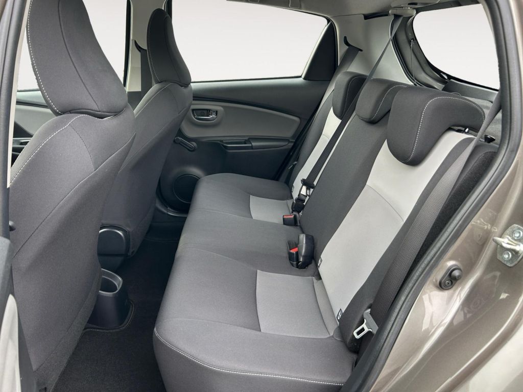 Fahrzeugabbildung Toyota Yaris 1.0 VVT-i Comfort