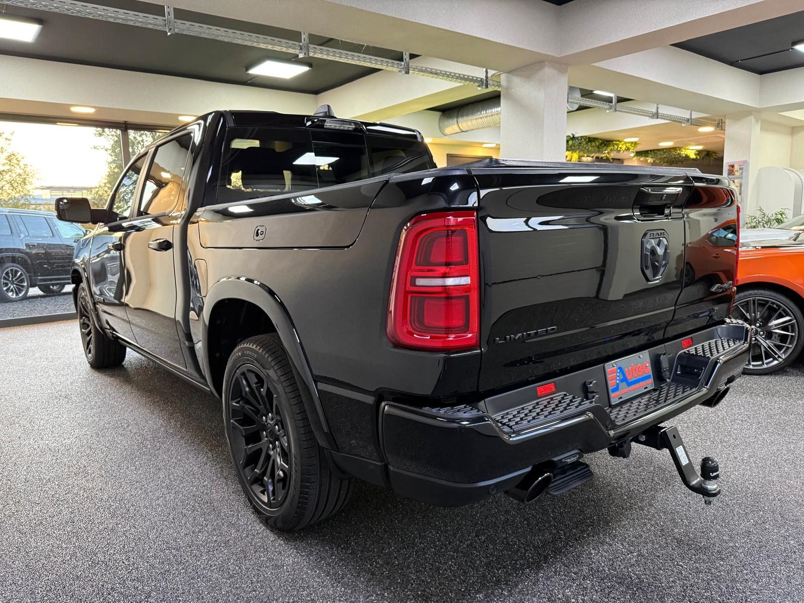 Fahrzeugabbildung Dodge RAM LIMITED HEMI V8-RAMBOX-TAILGATE-SOFORT!!!
