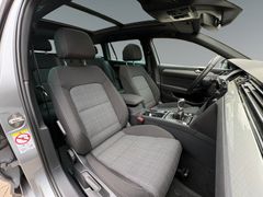 Fahrzeugabbildung Volkswagen Passat Variant Business 2.0 TDI Navi Pano Sitzh