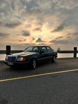 Mercedes-Benz Mercedes W124 300d - Mercedes-Benz 300: D W124