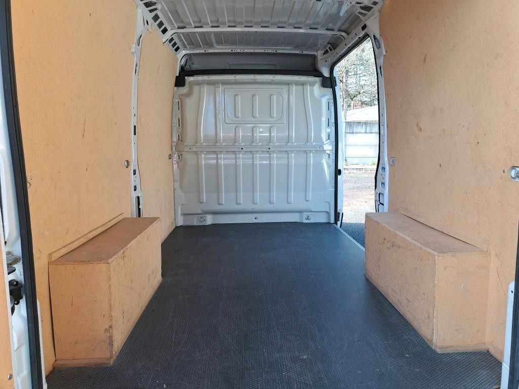 Fahrzeugabbildung Fiat Ducato Kasten 120MJT  L2H2  NAVI/AC/KAMERA/PDC