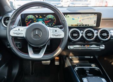 Fahrzeugabbildung Mercedes-Benz GLB 250 4Matic AMG Line PANO|AHK|LED|KEYLESS|KAM