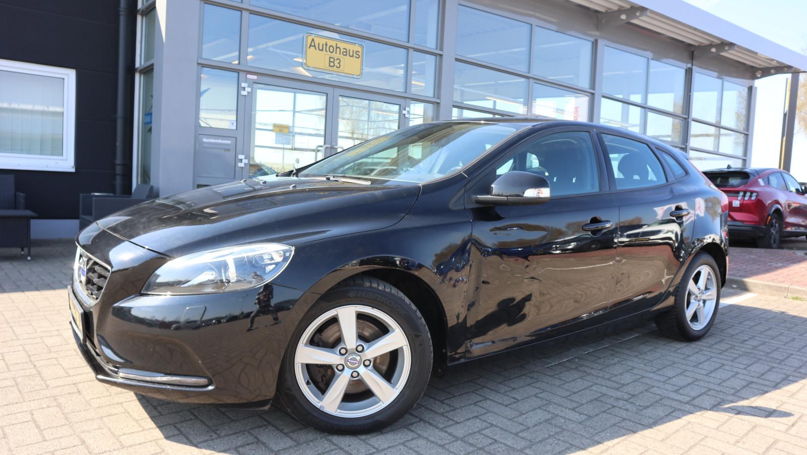 Volvo V40 You! Navi Kamera SHZ Winter-Paket