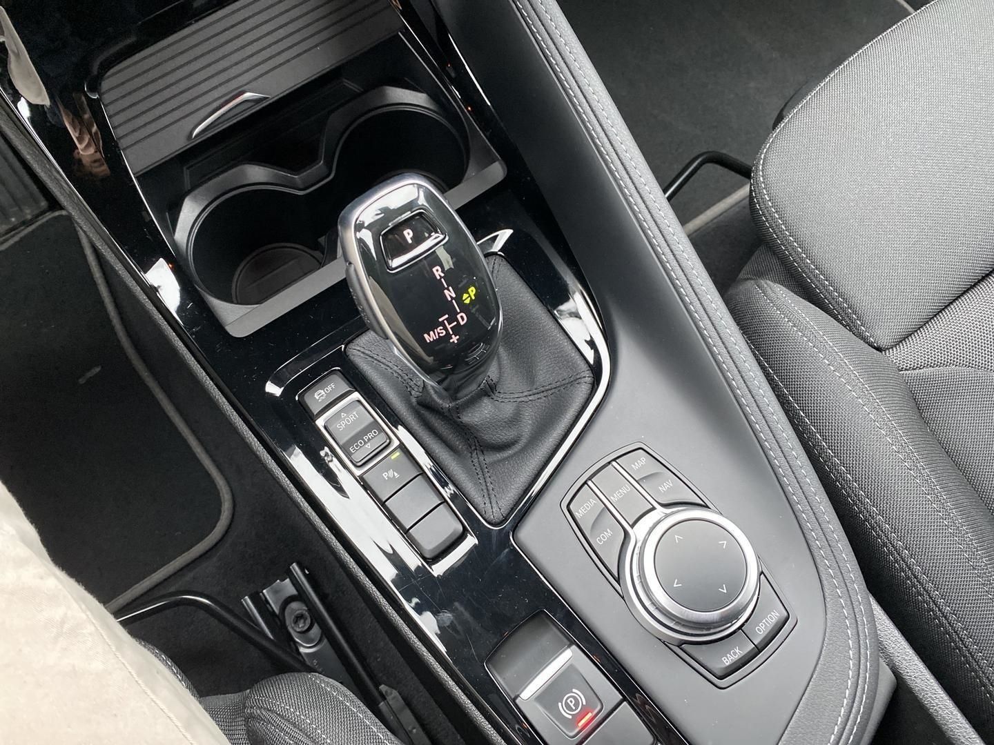 BMW X2 sDrive 18 i Advantage Plus Navi LED DAB RÜK foto 13
