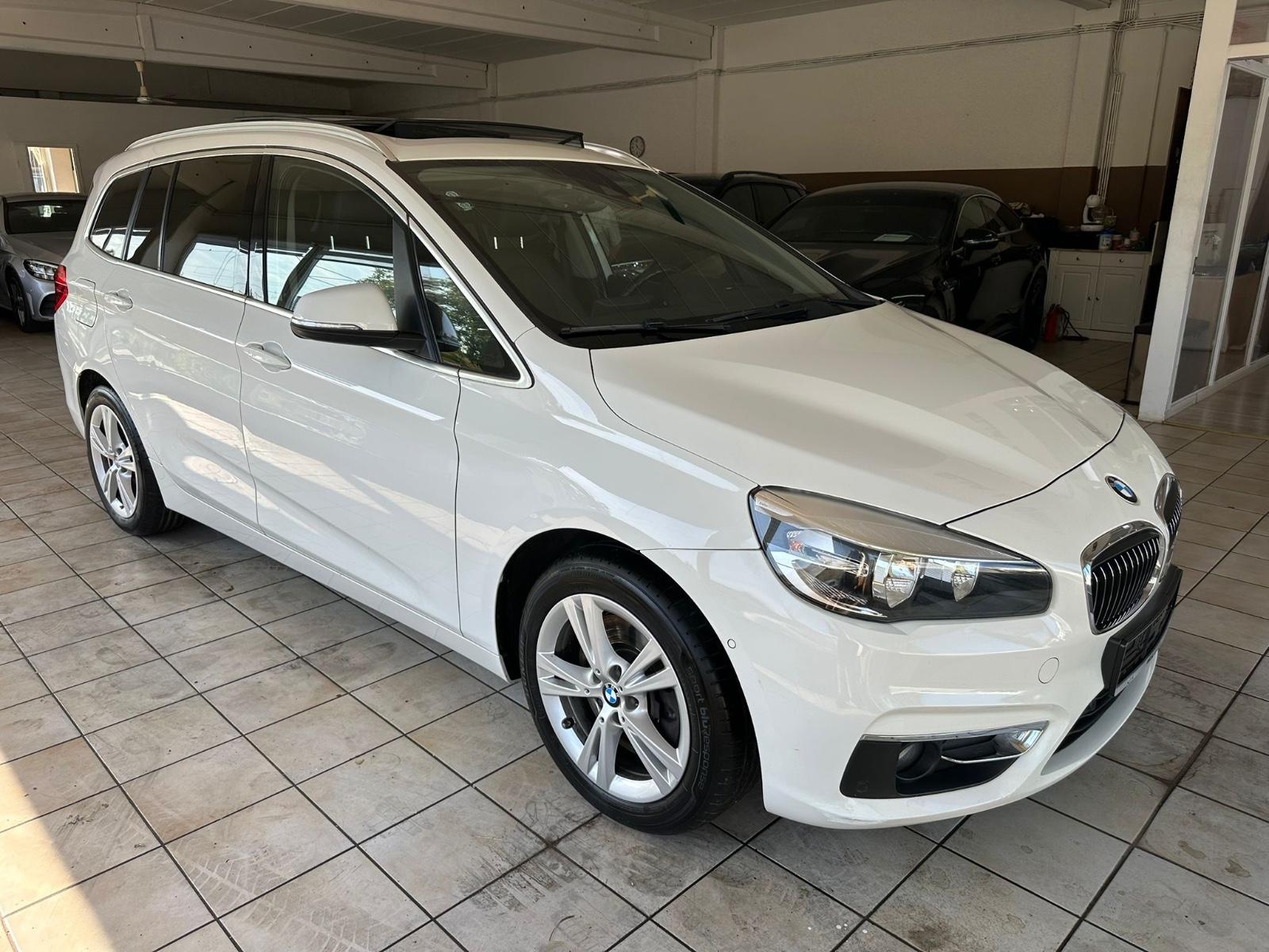 BMW 220 d Gran Tourer Luxury Line 7 Sitze Leder