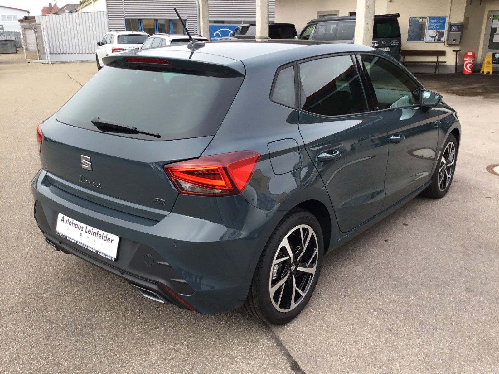 Fahrzeugabbildung SEAT Ibiza 1.5 TSI FR DSG+LED+Navi+ACC+17"+Full Link