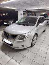 Toyota Avensis Top gepflegt, aus Familienhand - Toyota Avensis in Düsseldorf