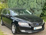 Volvo V70 Kombi Kinetic - schwarze Volvo V70