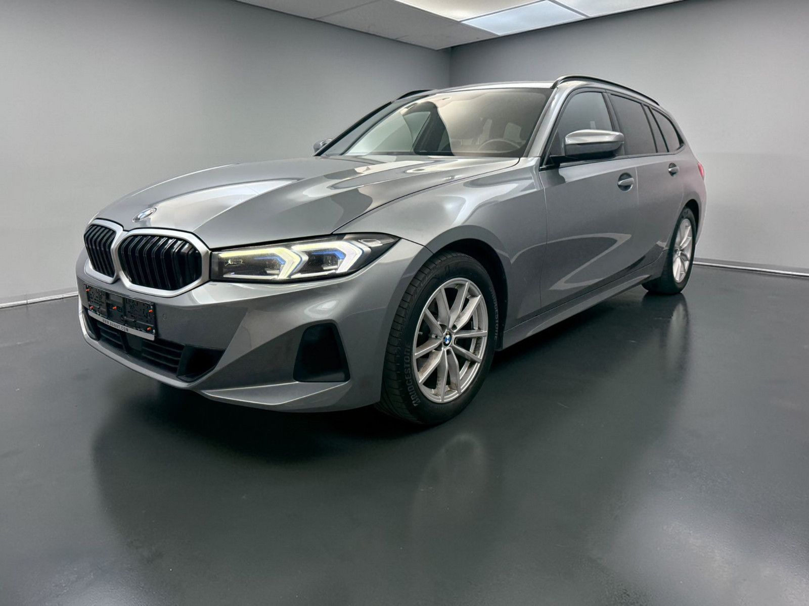 BMW 318d T Shadow ADAPTIV-LED*HIFI*WIDE*PANO*ACC