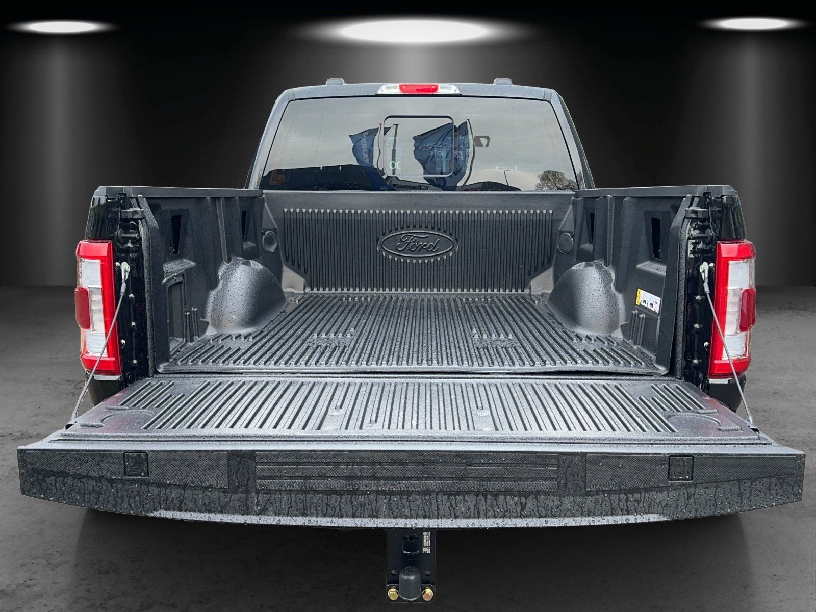 Fahrzeugabbildung Ford F-150 Lariat BLACK 4x4 NAVI/AHK/360°/PANORAMA