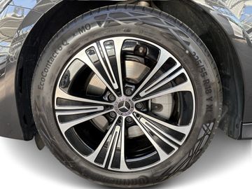 Mercedes E 220 - 9