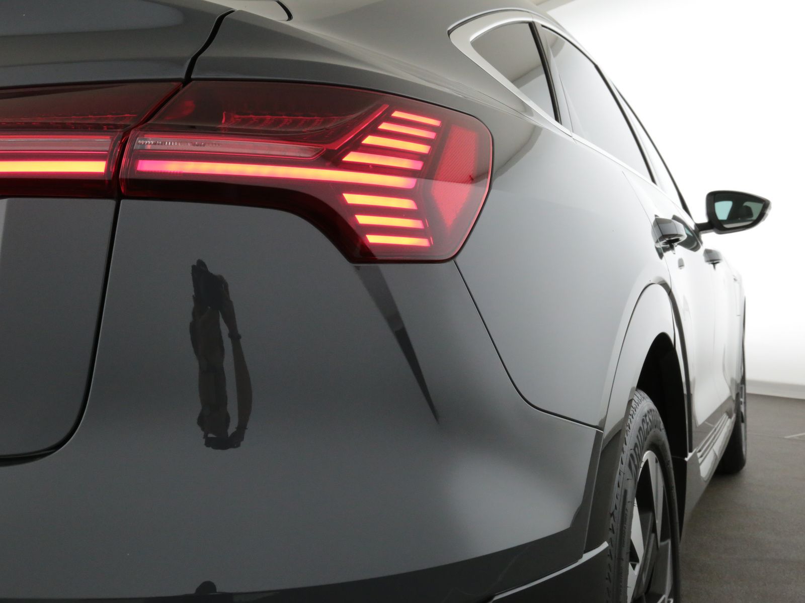 Audi Q8 e-tron - Bild 23
