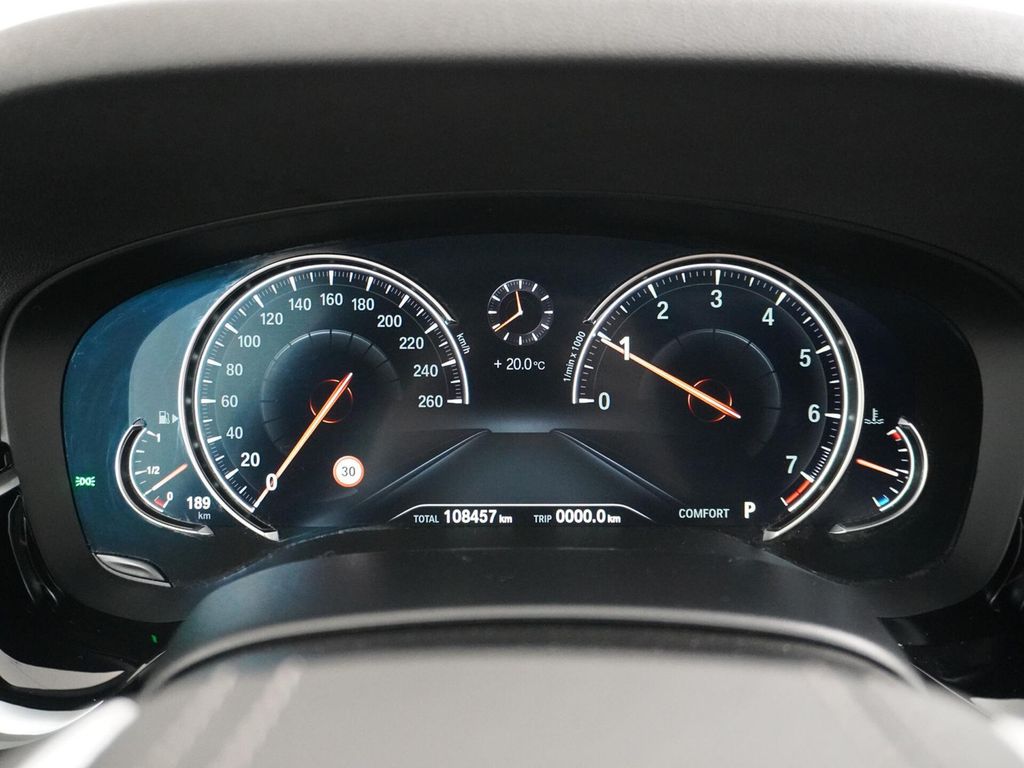 BMW 540 5-serie 540i xDrive High Executive Schiebeda