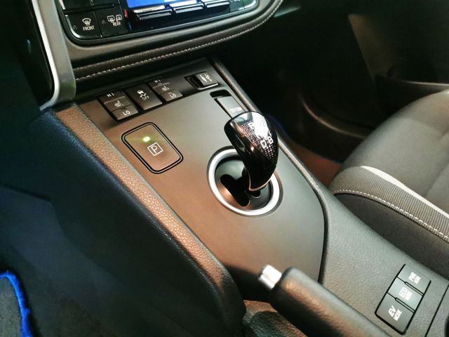 Toyota Auris Hybrid Edition-S Automatik Navi Kamera LED