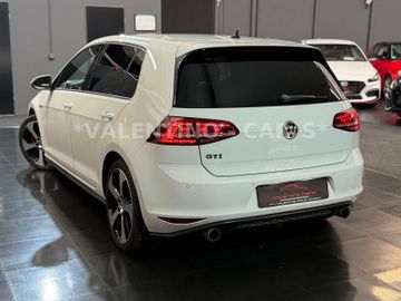 Volkswagen Golf - 12