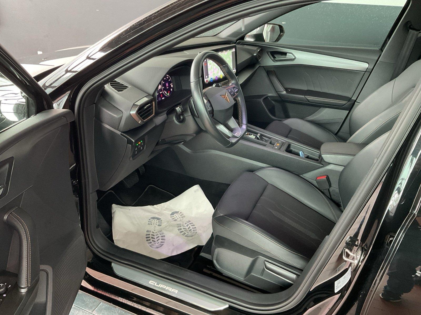 Cupra Leon 1.5 eTSI DSG LED+TEMPOMAT+18Z LM-FELGEN