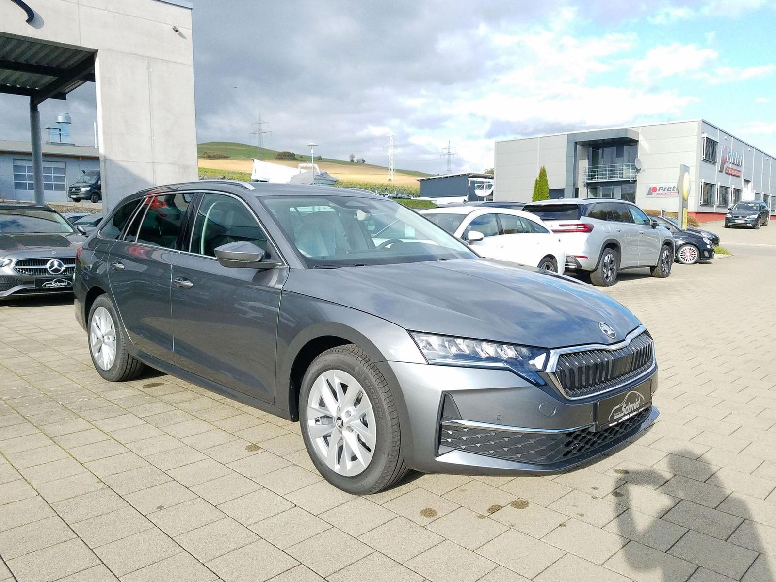 Skoda Octavia Combi 1,5 TSI mHEV Selection AHK schw... imagem 3