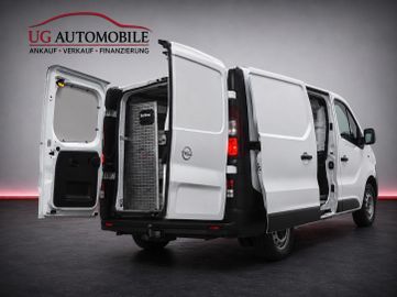 Opel Vivaro - 1