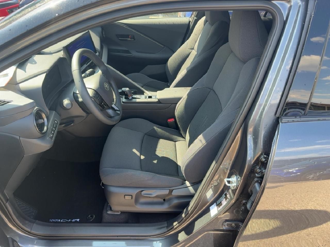 Fahrzeugabbildung Toyota C-HR Plug-In Hybrid FWD 2,0 Teamplayer