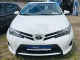 Toyota Auris Cool Klimaautomatik Tüv-Inspektion neu - Toyota Auris: Weiß
