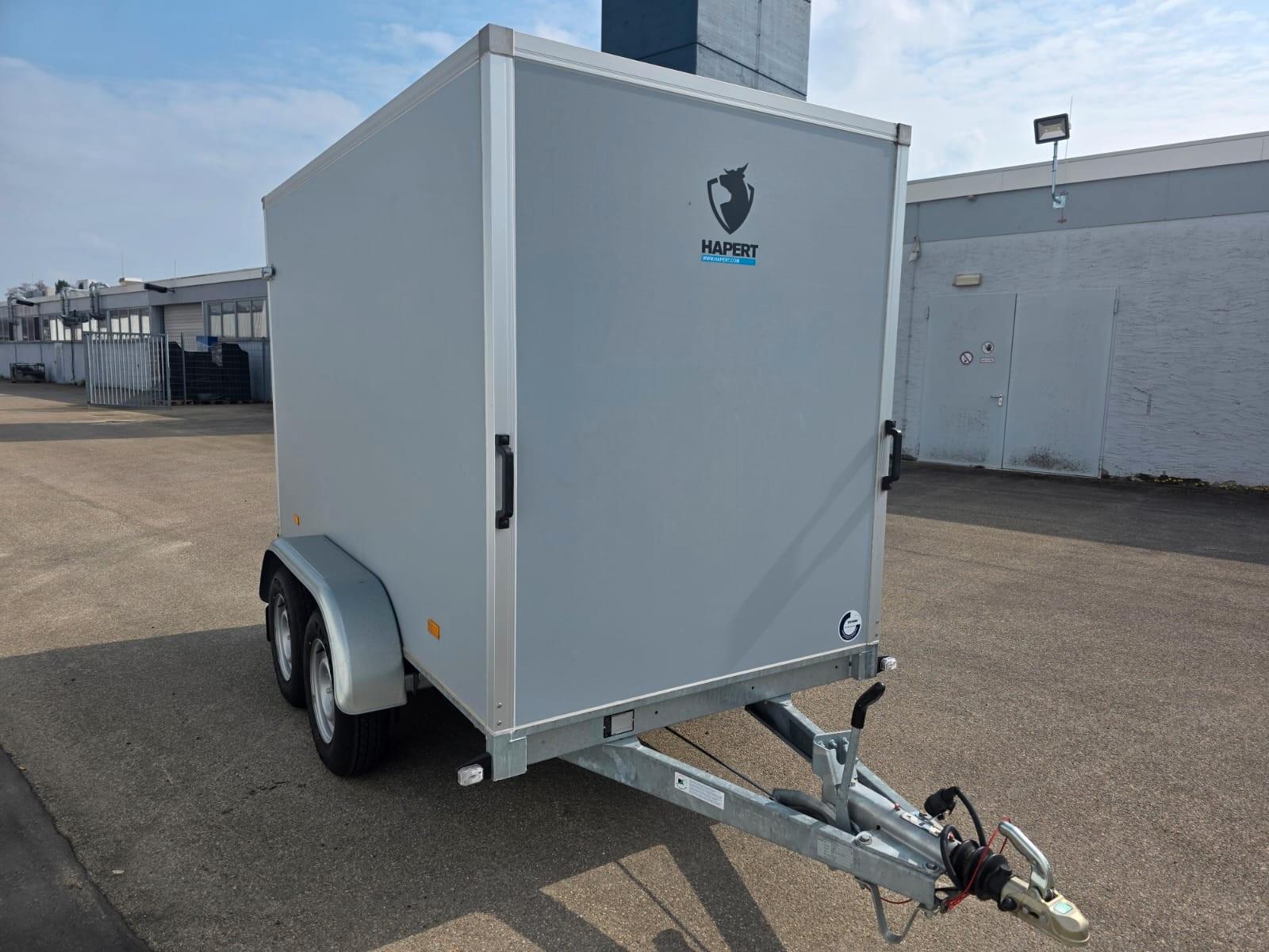 Hapert Saphire L-2 Kofferanhänger, Auffahrrampe, grau